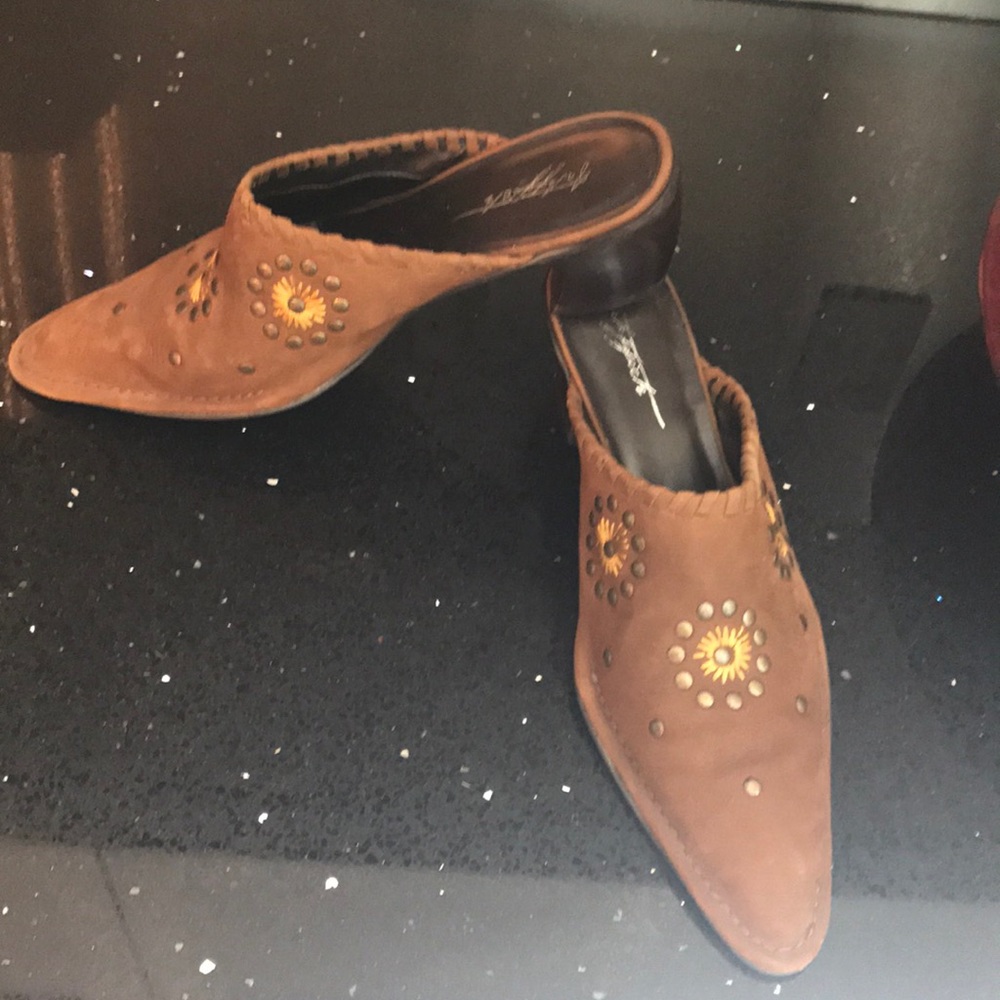 Art Effects mule size 9